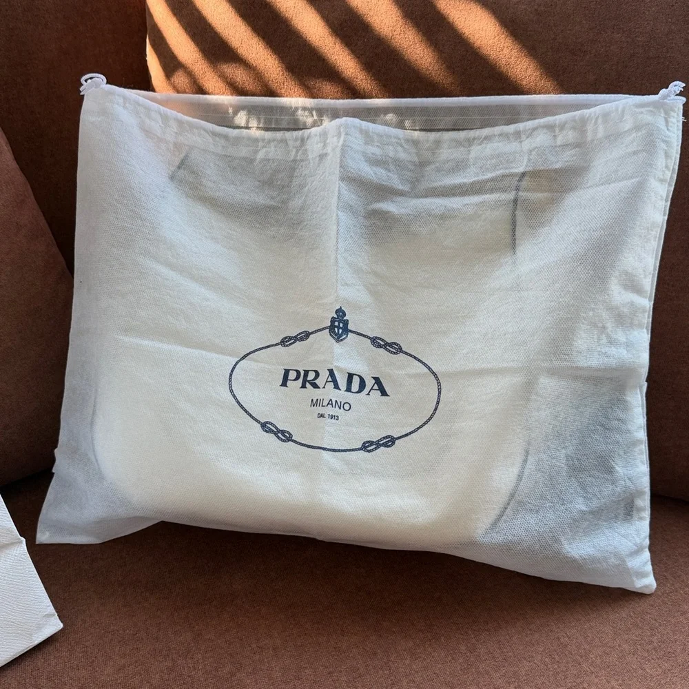 Prada White and Blue Leather Shoulder Bag - Picture 13 of 16